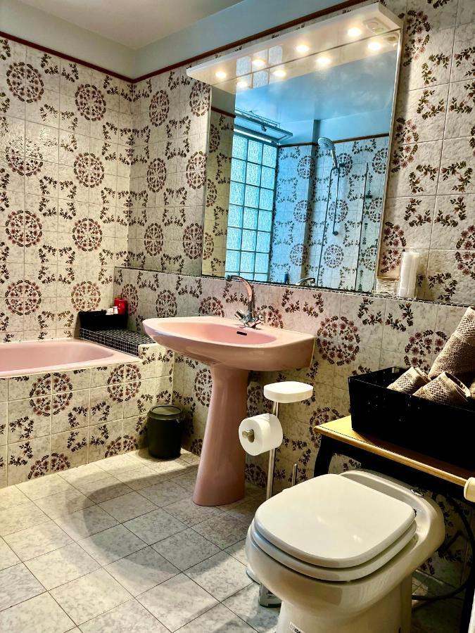 Private Rooms & Bath Tonneins Exterior foto