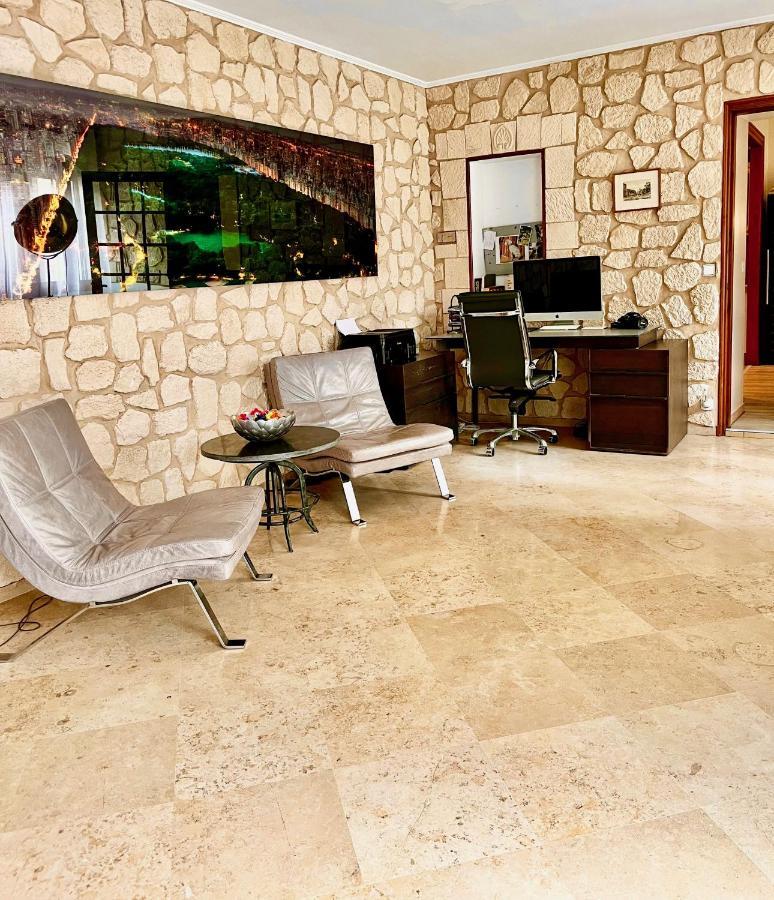 Private Rooms & Bath Tonneins Exterior foto